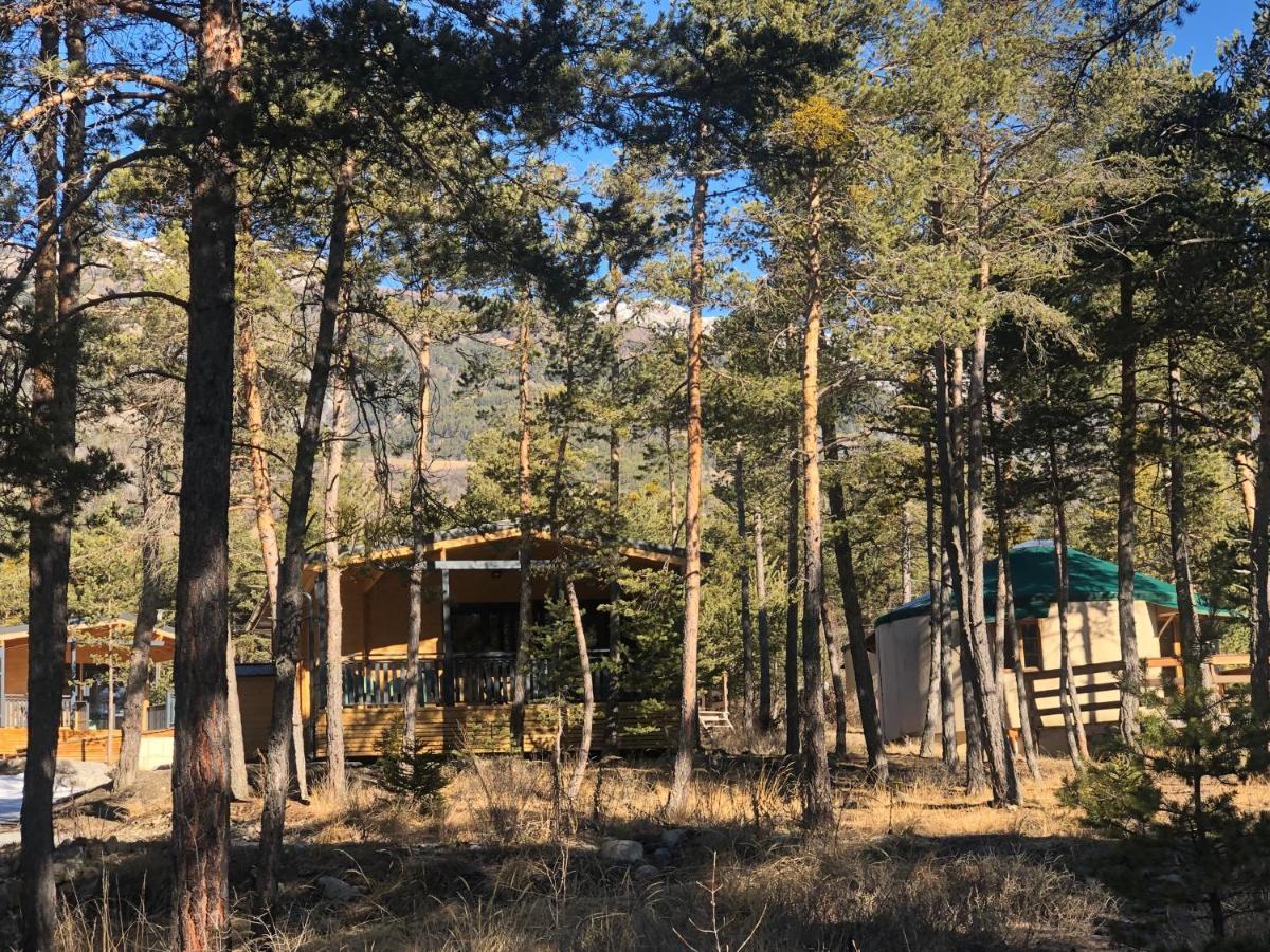 Parc Residentiel De Loisir : Le Loup Blanc Du Riou Hotel Барселонет Екстериор снимка