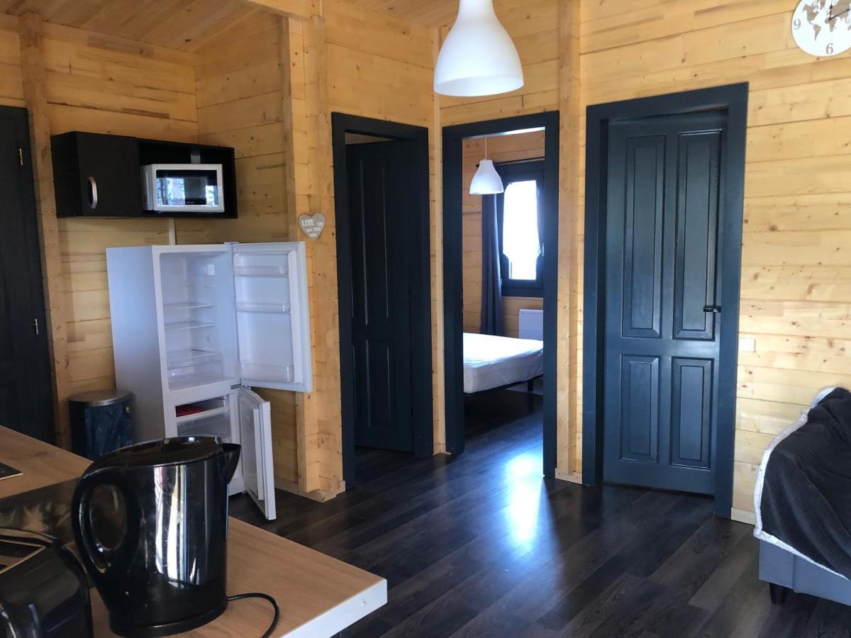 Parc Residentiel De Loisir : Le Loup Blanc Du Riou Hotel Барселонет Екстериор снимка