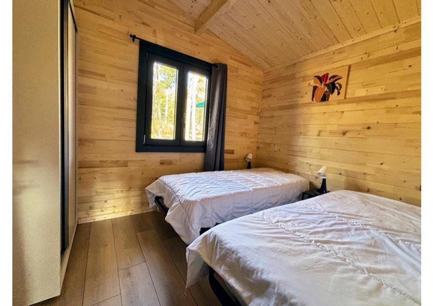Parc Residentiel De Loisir : Le Loup Blanc Du Riou Hotel Барселонет Екстериор снимка