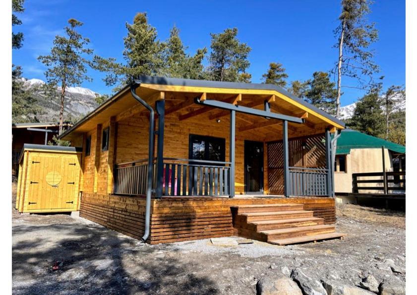 Parc Residentiel De Loisir : Le Loup Blanc Du Riou Hotel Барселонет Екстериор снимка