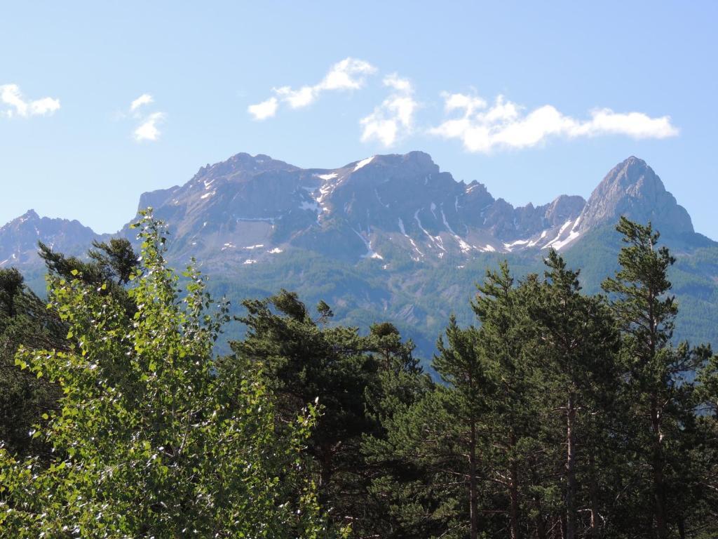 Parc Residentiel De Loisir : Le Loup Blanc Du Riou Hotel Барселонет Екстериор снимка
